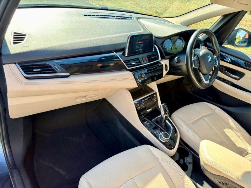 2018 BMW 2 SERIES ACTIVE TOURER 2.0 220D LUXURY AUTO XDRIVE EURO 6 S S 5DR... photo